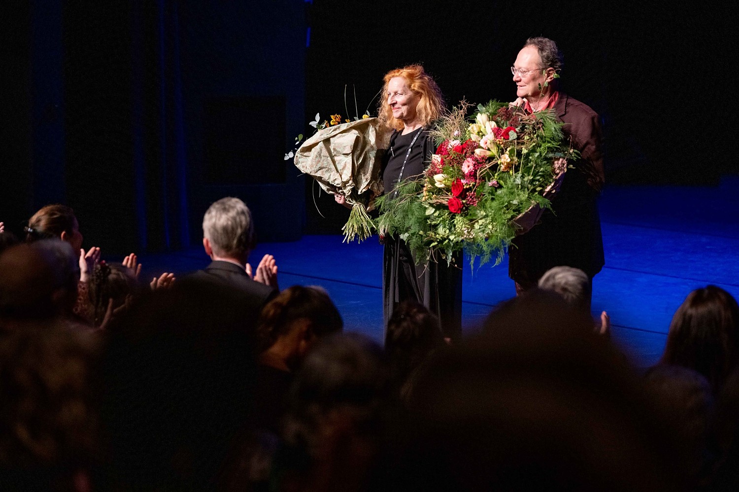 gala_surprise_3.jpeg gala_surprise_3.jpeg