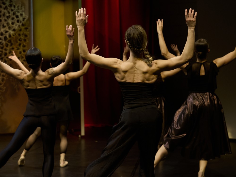 21.05.25_carmen_selection_highresolution_25.jpg