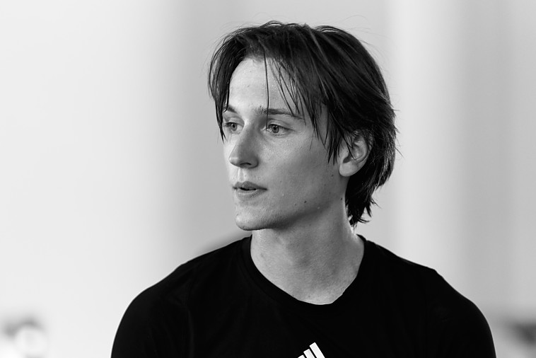 07.20.26_mind_the_gap_ii_cq_2368_dance_b_w_.jpg