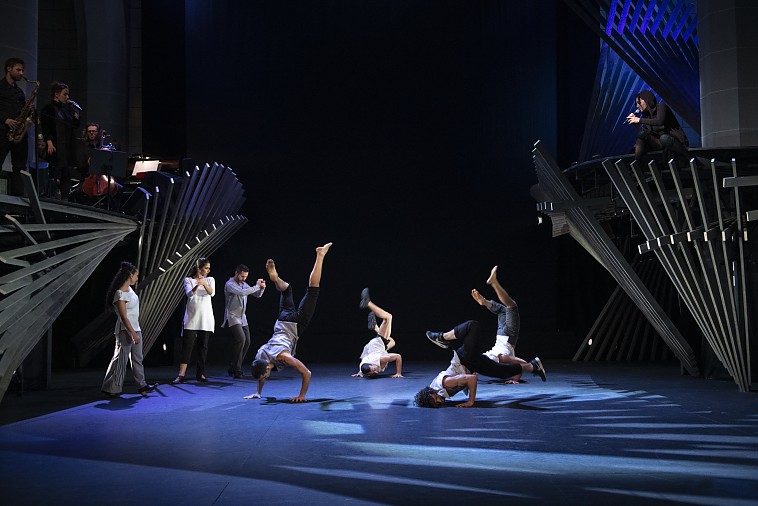 ikarus_ensemble_1_alex_spichale.jpg ikarus_ensemble_1_alex_spichale.jpg