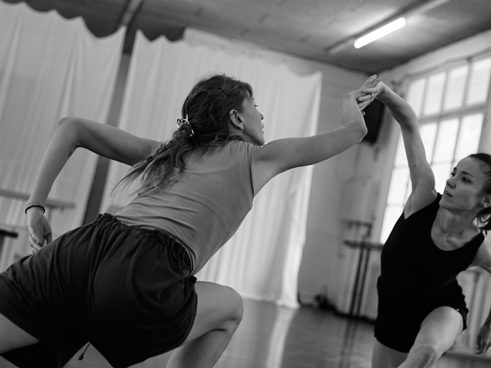 2025.05.26_carmen_studio_cq_webresolution_375.jpg