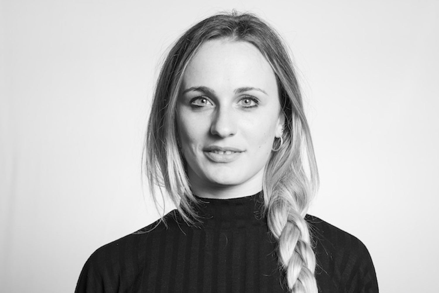 ikarus-valentina_pedica_alex_spichalejpg.jpg