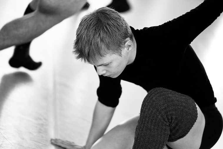 07.20.26_mind_the_gap_ii_cq_7161_dance_b_w_.jpg 07.20.26_mind_the_gap_ii_cq_7161_dance_b_w_.jpg
