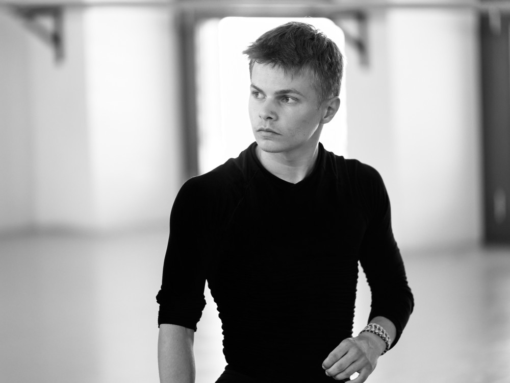 07.20.26_mind_the_gap_ii_cq_6048_dance_b_w_.jpg